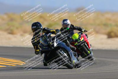 media/Oct-08-2022-SoCal Trackdays (Sat) [[1fc3beec89]]/Turn 16 (125pm)/